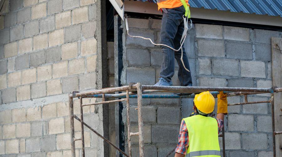 Expert Emergency Roof Repairs services in Wetumka, OK
